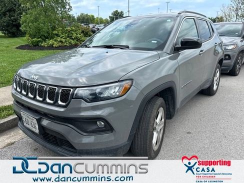 Used 2024 Jeep Compass Latitude AWD/4WD image 1