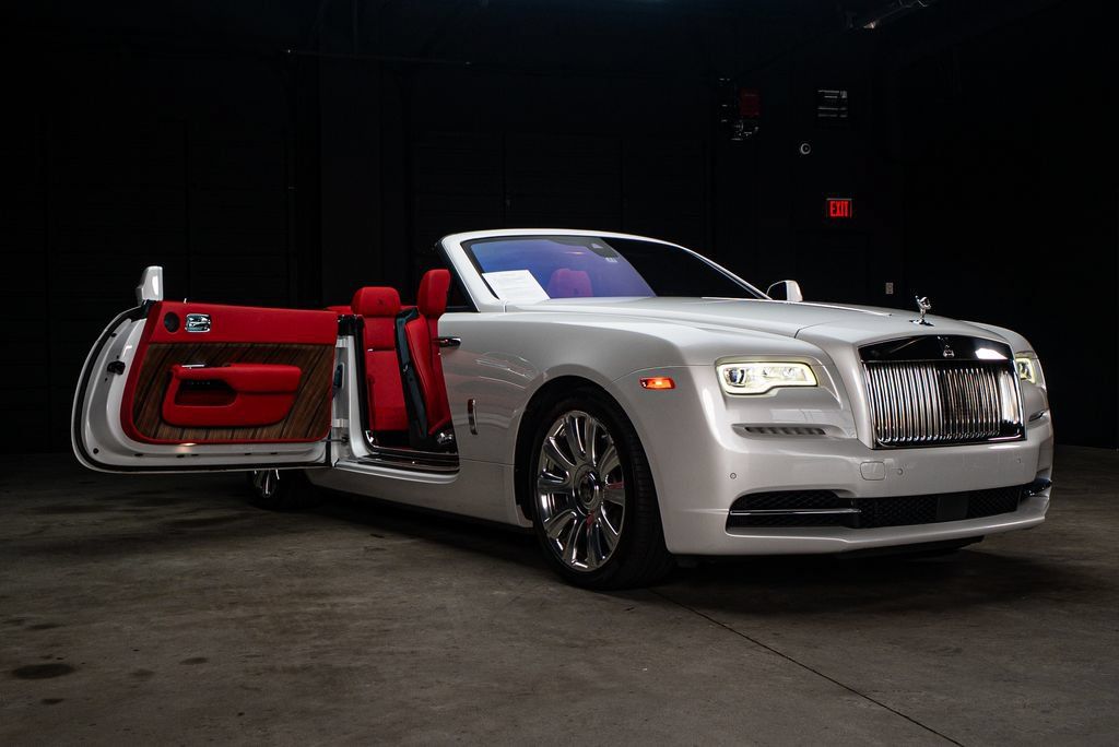 Used 2016 Rolls-Royce Dawn RWD image 10