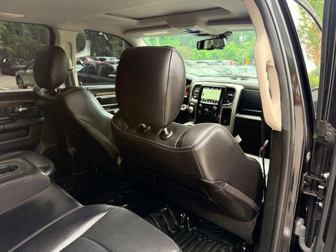 Used 2018 RAM 1500 Laramie w/ Convenience Group AWD/4WD image 27