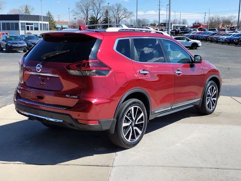 Used 2019 Nissan Rogue SL w/ Premium Package image 15