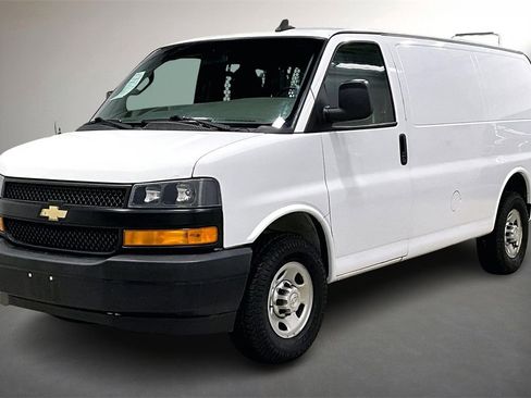 Used 2019 Chevrolet Express 2500 w/ Driver Convenience Package image 3