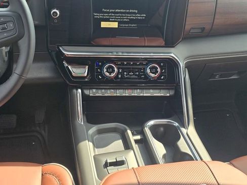 New 2026 GMC Sierra 2500 Denali Ultimate image 16