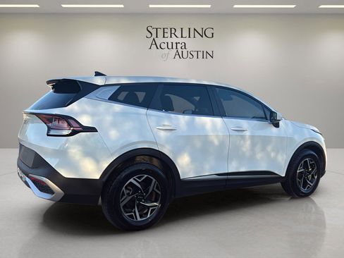 Used 2023 Kia Sportage LX image 5