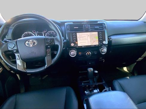 Used 2021 Toyota 4Runner Venture AWD/4WD image 16