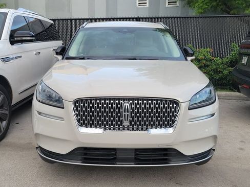 Certified 2022 Lincoln Corsair FWD w/ Equipment Group 101A image 2