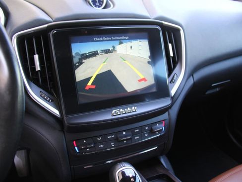 Used 2018 Maserati Ghibli image 20