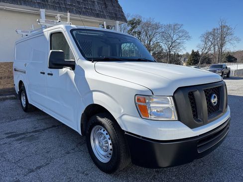Used 2018 Nissan NV 2500 SV image 7