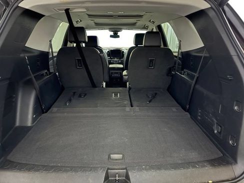 Used 2020 Chevrolet Traverse Premier w/ LPO, Floor Liner Package FWD image 12