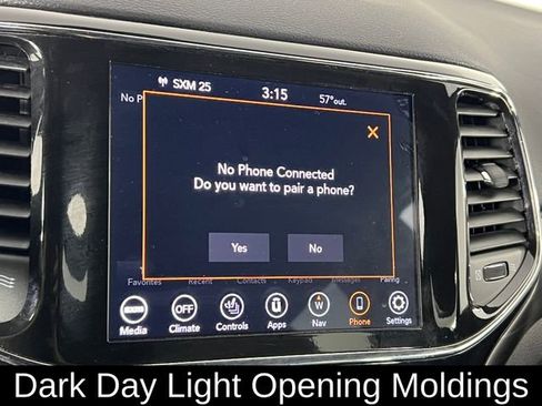 Used 2021 Jeep Grand Cherokee Laredo X image 34