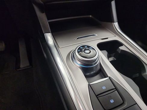 Used 2020 Ford Explorer XLT w/ Equipment Group 202A image 22