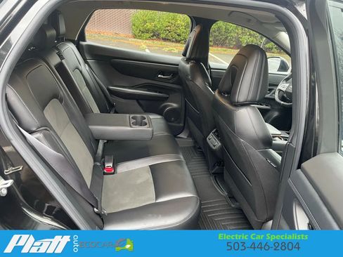 Used 2023 Nissan Ariya AWD image 41