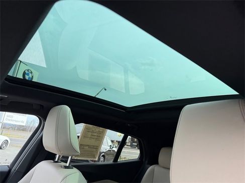 Certified 2025 BMW X2 xDrive28i image 34