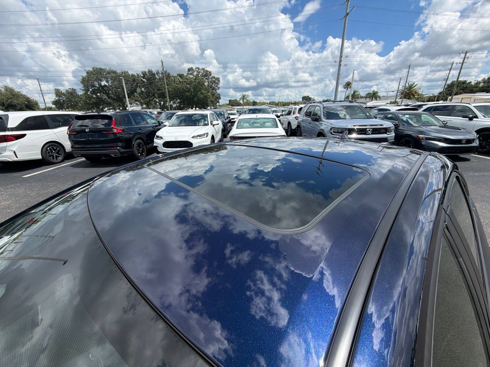 Used 2025 Toyota Corolla SE w/ SE Premium Package FWD image 46