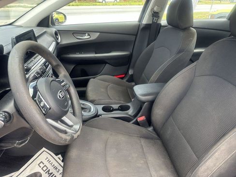 Used 2019 Kia Forte LXS FWD image 11