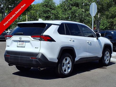 Used 2021 Toyota RAV4 XLE FWD image 7