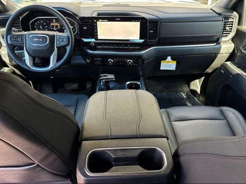 New 2026 GMC Sierra 1500 Elevation w/ Elevation Premium Package image 18