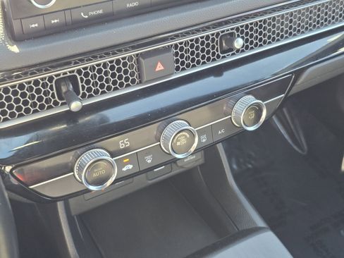 Used 2023 Honda Civic Sport image 25