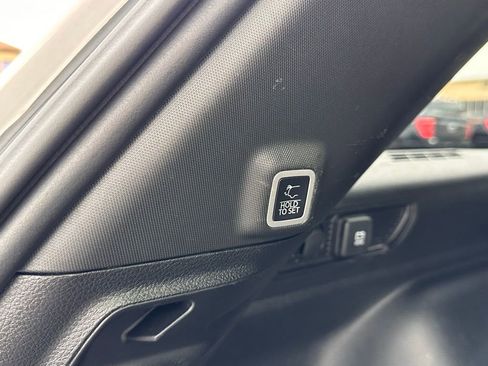 Used 2023 Jeep Grand Cherokee Altitude image 42