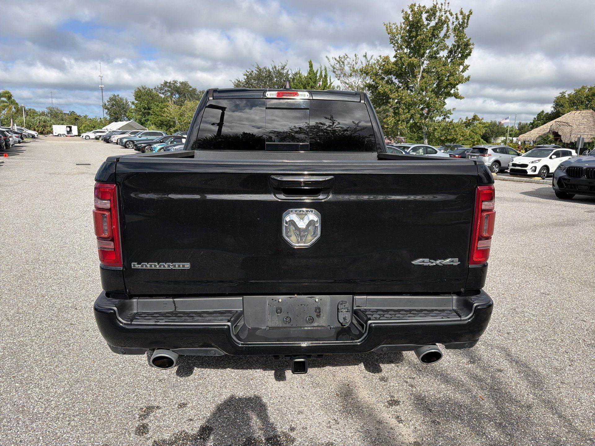 Used 2023 RAM 1500 Laramie AWD/4WD image 5