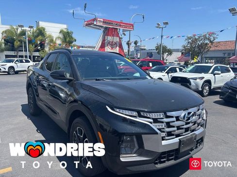 Used 2023 Hyundai Santa Cruz SEL Premium AWD/4WD image 1