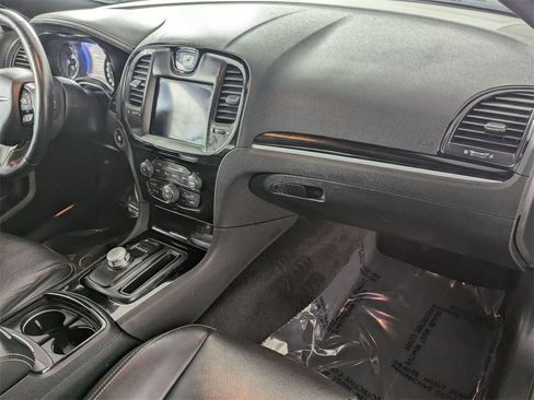 Certified 2018 Chrysler 300 S w/ Safetytec Plus Group image 34