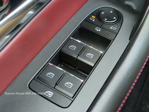 Certified 2025 MAZDA CX-70 3.3 Turbo S w/ Premium Package image 21