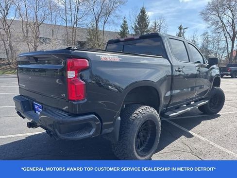 Used 2019 Chevrolet Silverado 1500 LT Trail Boss image 3