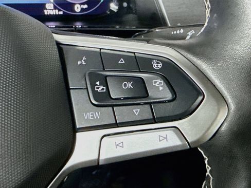 Used 2026 Volkswagen Atlas Cross Sport SE FWD image 15