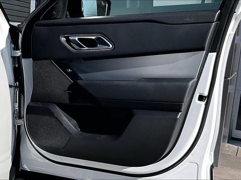 Used 2024 Land Rover Range Rover Velar S image 24
