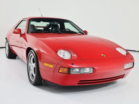 Used 1994 Porsche 928 GTS RWD image 9
