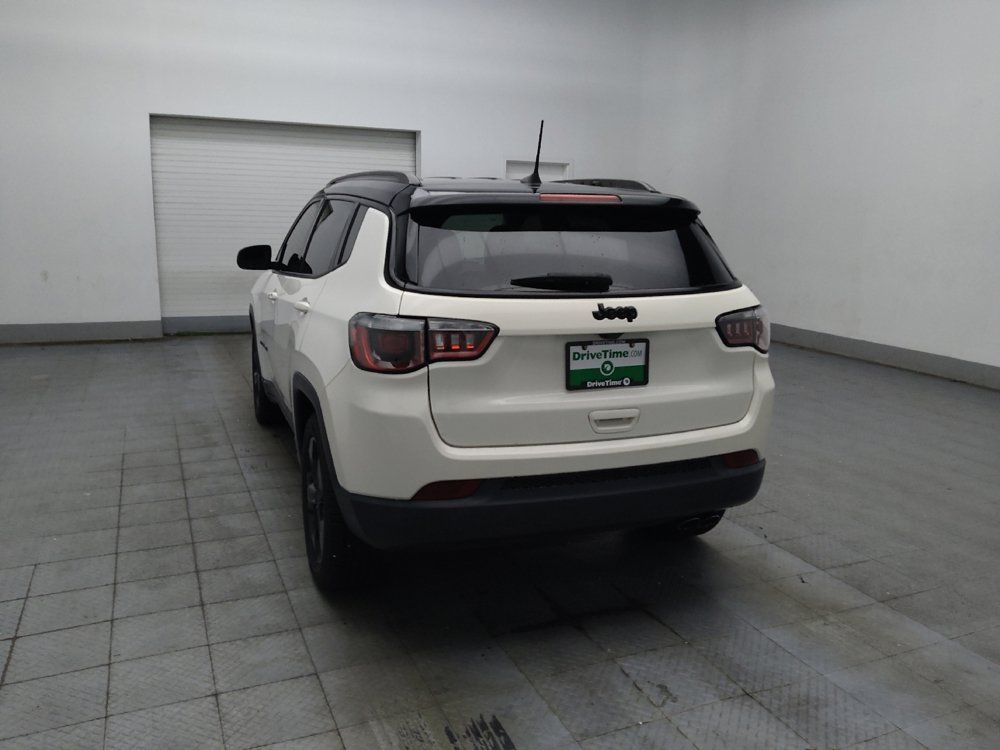 Used 2018 Jeep Compass Latitude w/ Popular Equipment Group FWD image 5