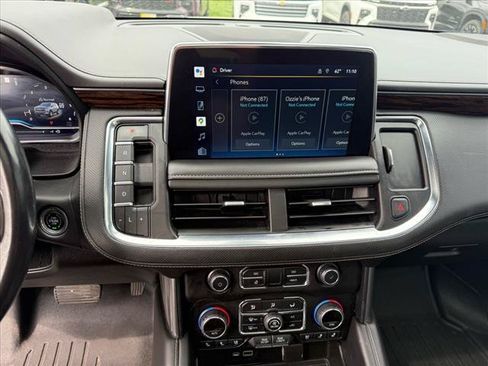 Used 2022 Chevrolet Tahoe Premier w/ Premium Package 2 AWD/4WD image 19
