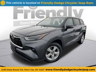 Used 2023 Toyota Highlander LE video 1