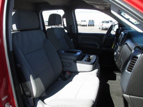 Used 2018 Chevrolet Silverado 1500 Custom image 16