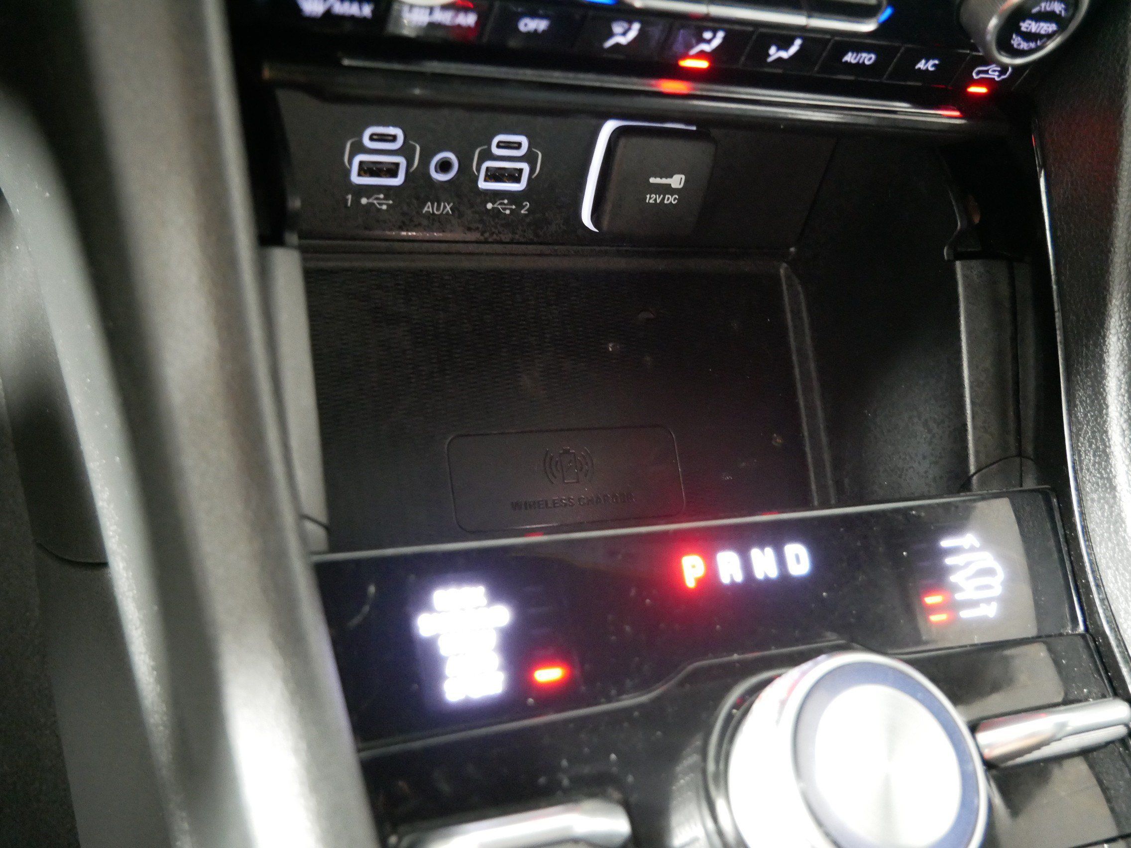 Used 2024 Jeep Grand Cherokee Overland w/ Advanced Protech Group III AWD/4WD image 30