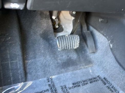 Certified 2025 Chevrolet Trax LT w/ Driver Confidence Package image 34