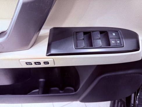 Certified 2023 Lexus GX 460 Luxury w/ Sport Design Package AWD/4WD image 20