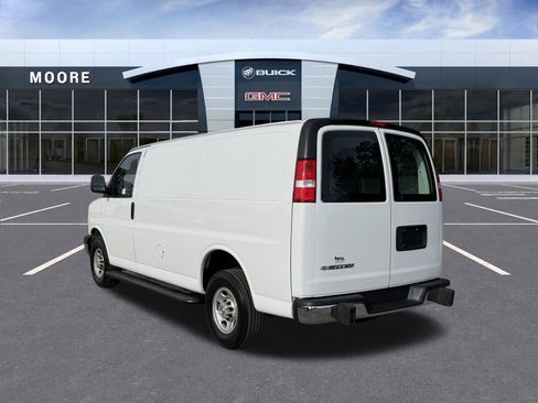 Used 2024 Chevrolet Express 2500 w/ Driver Convenience Package image 5