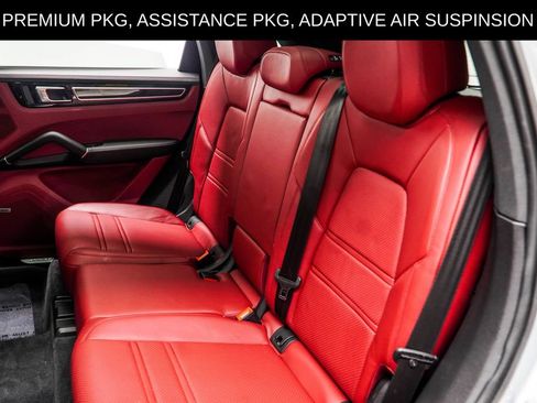 Used 2023 Porsche Cayenne w/ Premium Package AWD/4WD image 52
