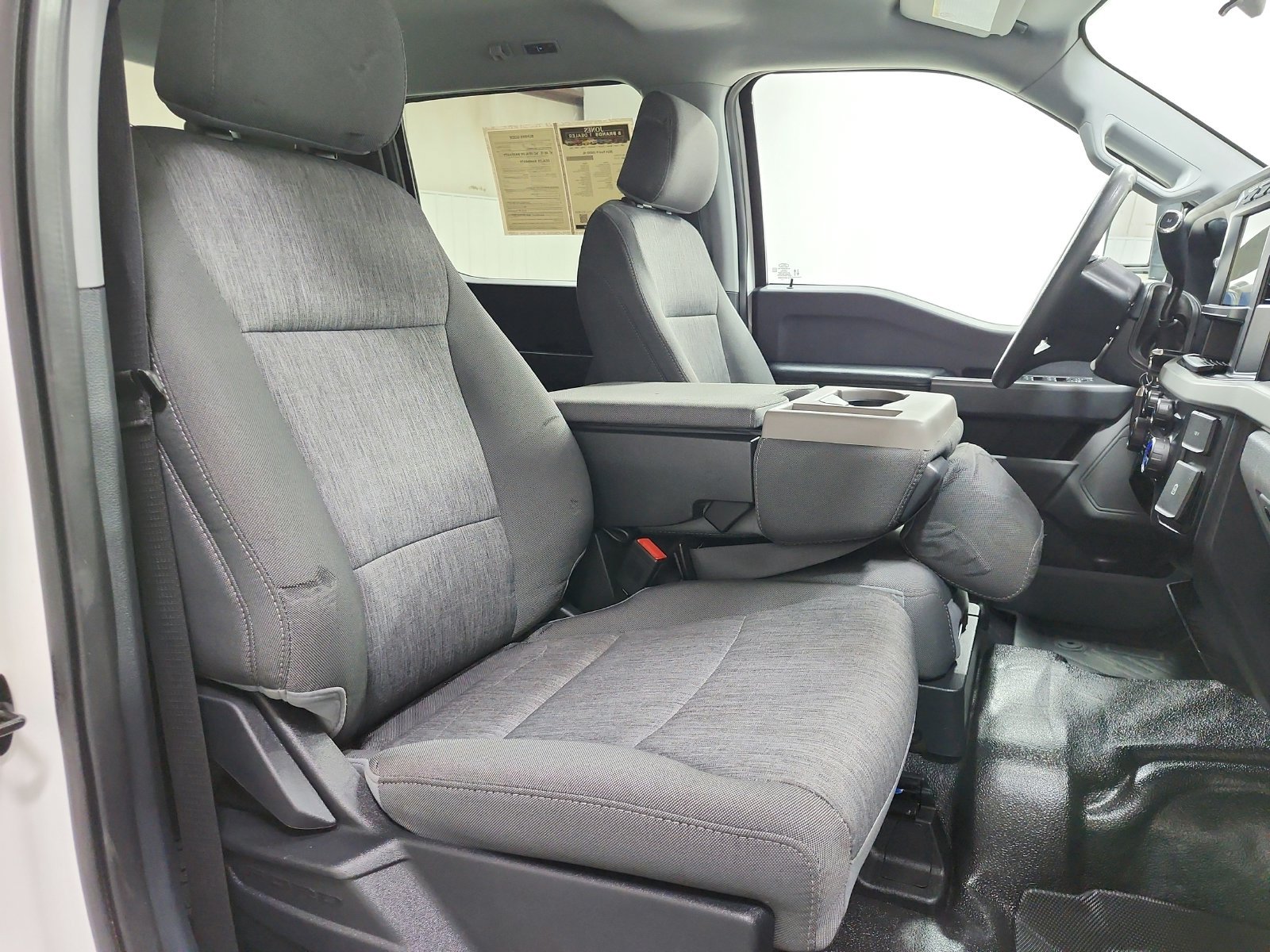 Used 2024 Ford F350 XL w/ FX4 Off-Road Package AWD/4WD image 27