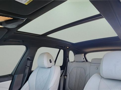 Used 2023 BMW X5 sDrive40i w/ M Sport Package image 13