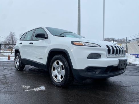 Used 2016 Jeep Cherokee Sport w/ Cold Weather Group image 31