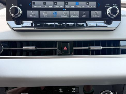 New 2025 Mitsubishi Outlander 4WD Plug-In Hybrid image 30