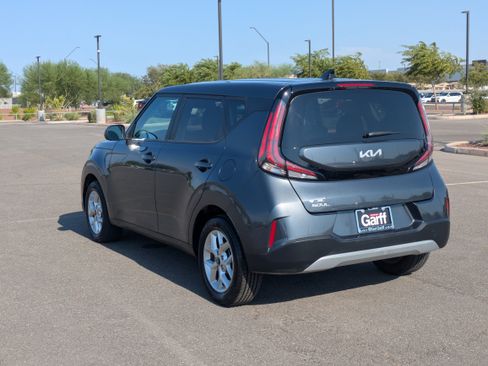 Certified 2024 Kia Soul LX w/ Option Group 015 FWD image 3