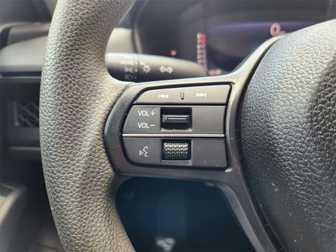 Used 2025 Honda Accord SE image 28