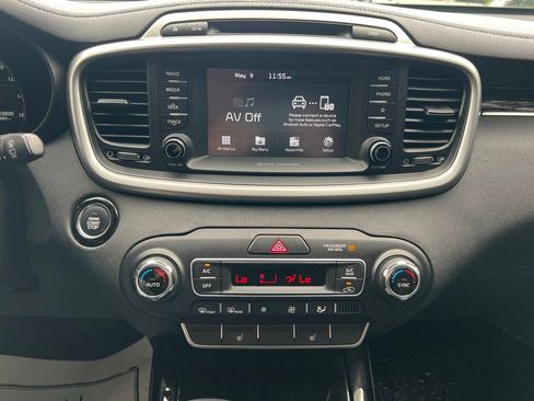 Used 2019 Kia Sorento EX FWD image 28