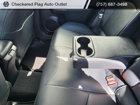 Used 2022 Toyota Prius XLE image 39