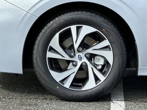 Certified 2025 Subaru Legacy Premium AWD/4WD image 31
