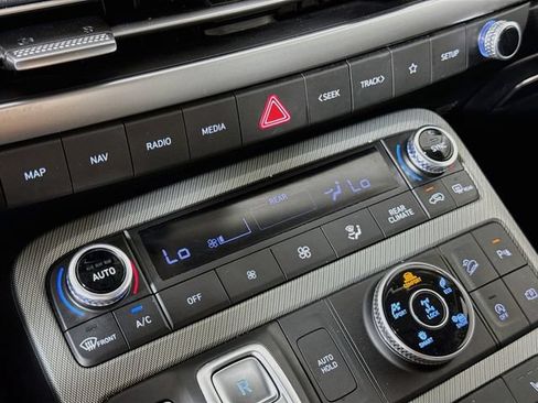 Certified 2025 Hyundai Palisade SEL AWD/4WD image 18