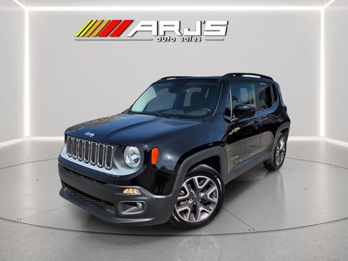 Used 2015 Jeep Renegade Latitude FWD image 1